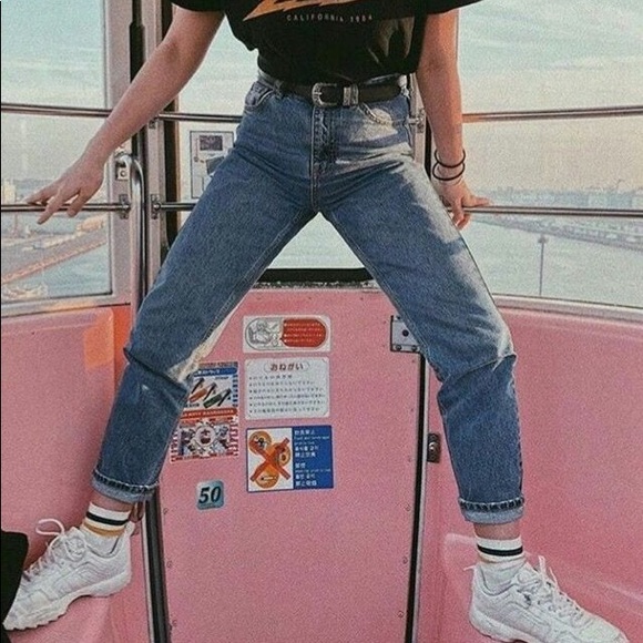 SUMMER TREND ALERT MYSTERY BOX - Picture 9 of 16